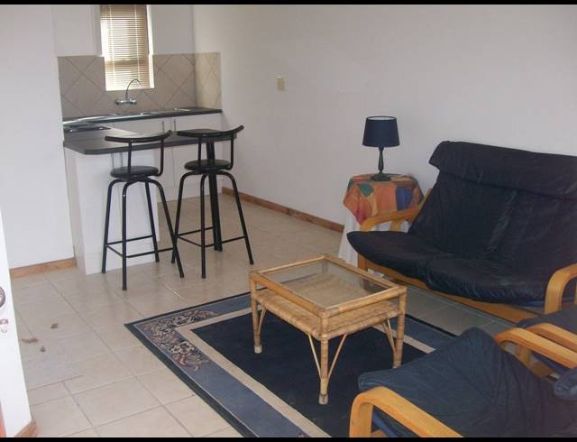 2 bed property to rent in WORCESTER CENTRAL